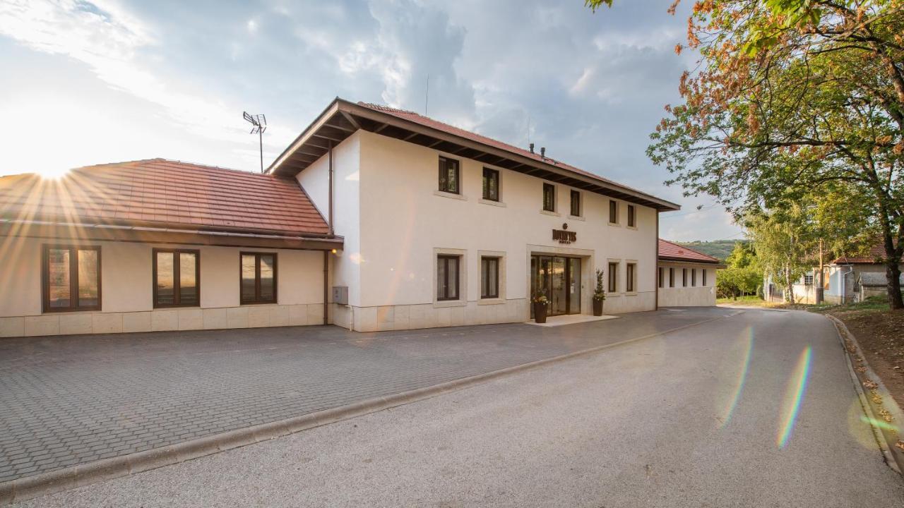 Botrytis Borhotel Мад Екстер'єр фото
