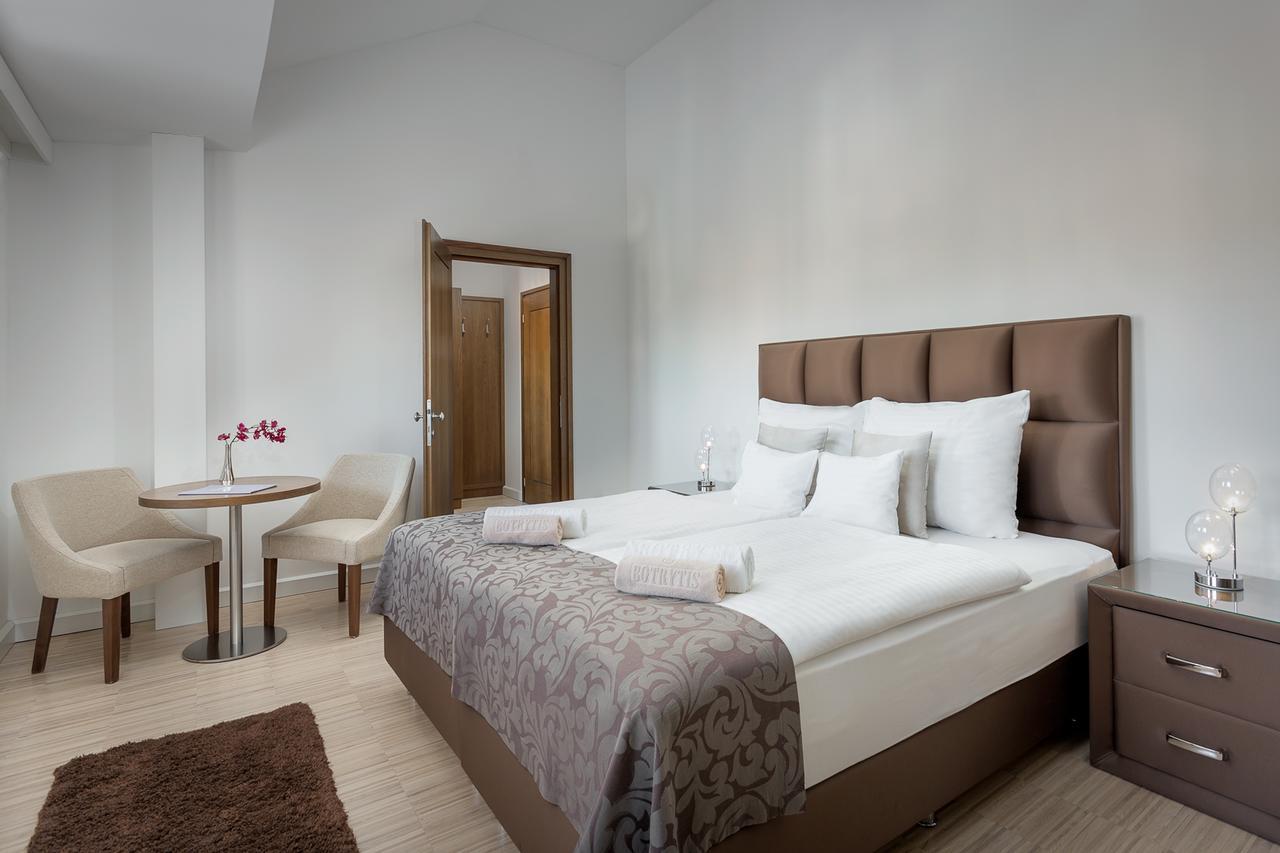 Botrytis Borhotel Мад Екстер'єр фото